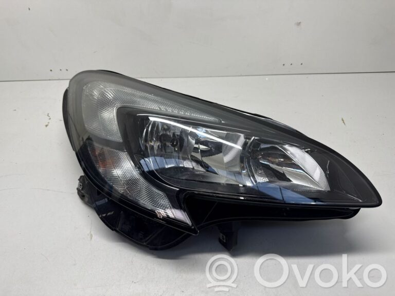 e404cd5a47edd8b7d7384a1cc0035ce1-d54791796edeecb50b697514f8221a0e_headlight_headlamp