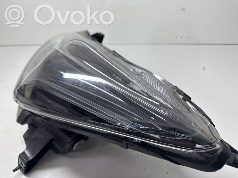 eb45264cc4c123d9b68012b64f2ff89f-c29407fb7aaa47fd4820a1eb374d9e7d_headlight_headlamp