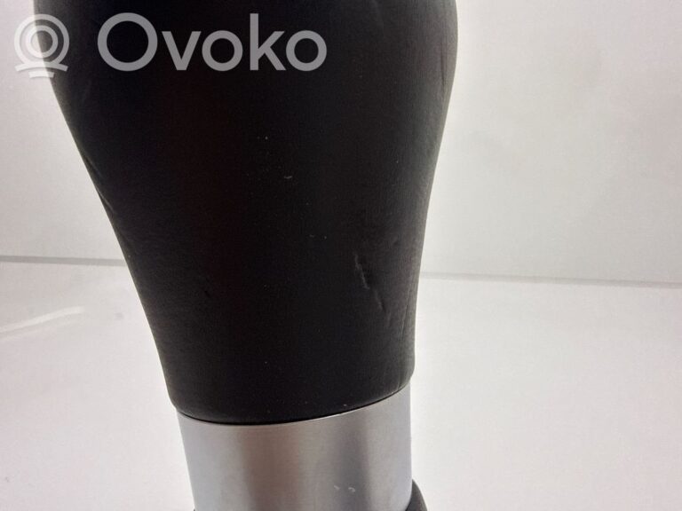 ee9d00e4bcb86a8c7bc332ce298a4a1b-9ed6e2b45e2e546765d9d8235ba0d473_gear_lever_shifter_trim_leather_knob