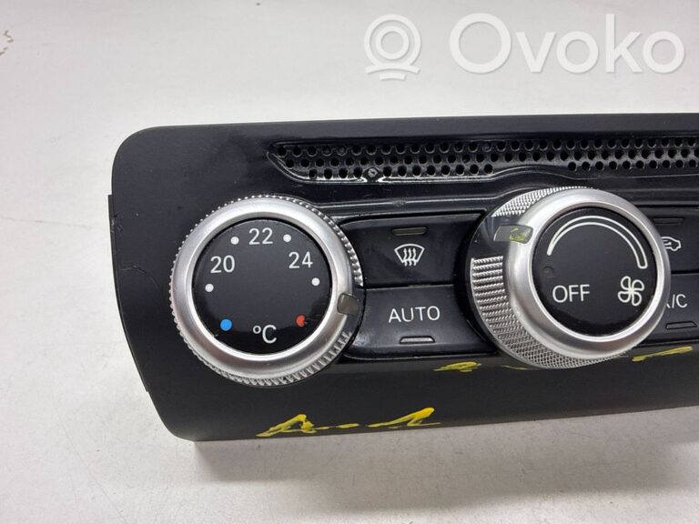 eefbeffa158506d3fac62c4bd0aab389-6ba8bd56d6efa2223c30ccd6be1f633d_climate_control_unit