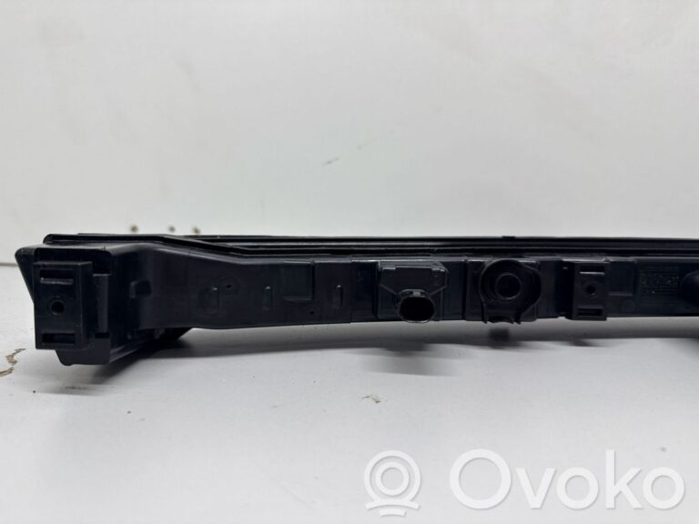 ff234147266faabfd84e2f8a36147ea8-5369288d63e12fc0cba3f86c94655163_headlight_headlamp