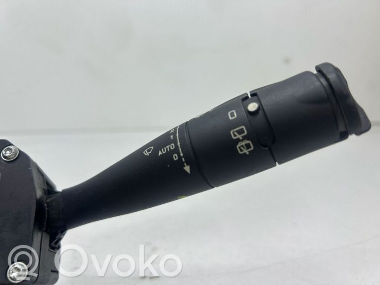 1d627b36b1e089d88d50a544aa587e0b-2021618241927632afb9f4bc4bfa52f9_light_switch