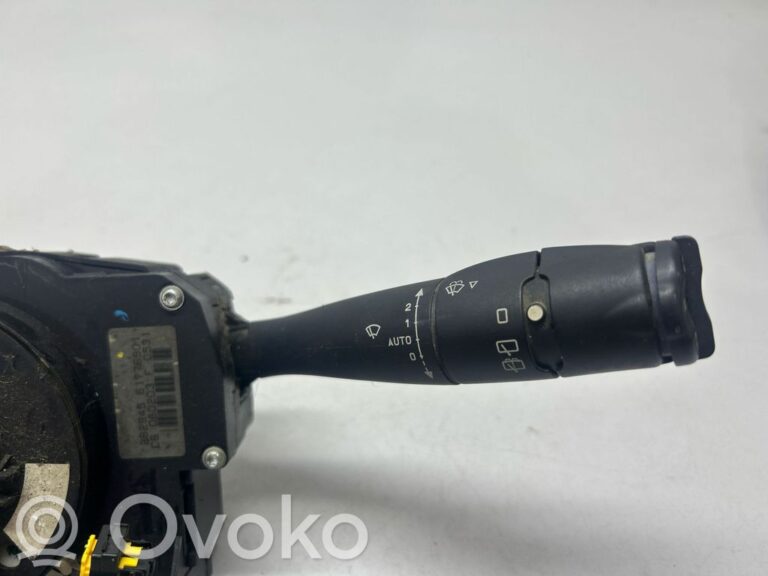 1d7868162272d3825d9268beea1d630e-1ed46634b39960ede60b2c98ea8f9971_light_switch