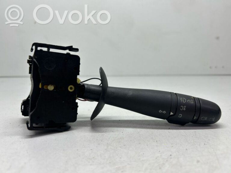 2452c6ce33bbb8496f408bea75c88967-0dea7a6cc91d6c189543aaa01977de12_wiper_control_stalk