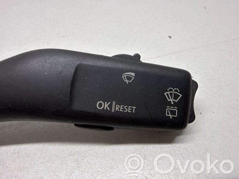 28aebfe733a77282ffb0efc55eb61c8d-991d6a673fbfb336f721ad710e31d97b_wiper_control_stalk
