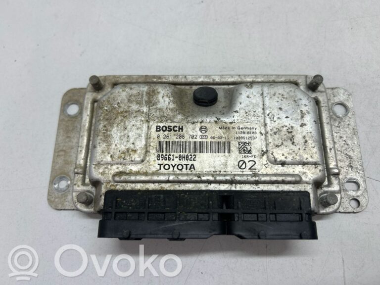 299075e202bf2db8b2e9da66689f377c-521e0537f98950e2e25a8510c37a72e5_engine_control_unit_module