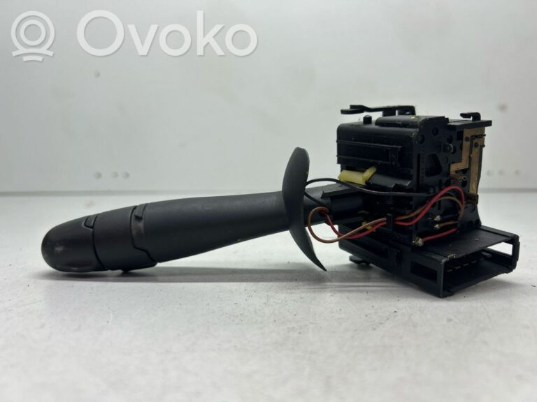 29d3b34729c4330b9a0503bf527f5068-b10e46d26fe3045056efc407d4a04e69_wiper_control_stalk