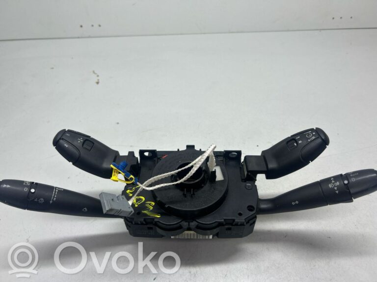 2a4ff6842bdfdbc4a6ce0091b379b655-426f8f8a2b5367e4e722b46e35878fa6_light_switch