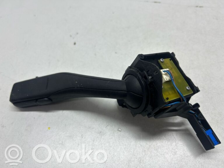 2ab0d867114c7e0e7b47ea87b5e290e5-e73faa14dff0449758ab90ea6aa5236c_wiper_control_stalk