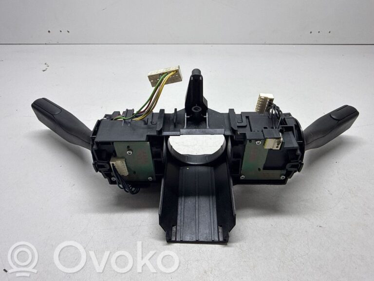 324f3e225999751927f138b0974b542f-ffb4ca4eea3335b24c18fd2343fa3cfa_wiper_turn_signal_indicator_stalk_switch