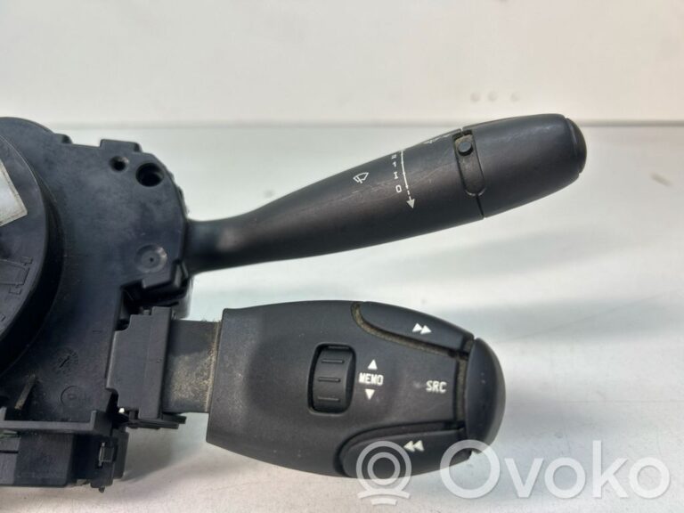 4e03d7a14e1a18aced79d5199b14d377-094cfbd86e494f64ac44d56806453618_wiper_turn_signal_indicator_stalk_switch