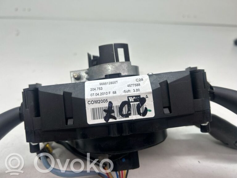 57cfe593bf45cddda1de1ddb442f4509-fff508cd63392d3166a9e840390bbd85_light_switch