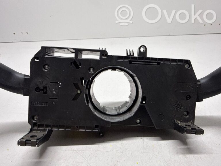 59306fa8c6ef0b987e65e76d86f42df1-2021d747ba021f316e273acad015cc49_wiper_turn_signal_indicator_stalk_switch