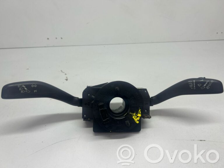 64cb46f43b8890b84415e847b9611f6b-3ec812d634493e5312a63f4c29eb454d_wiper_turn_signal_indicator_stalk_switch