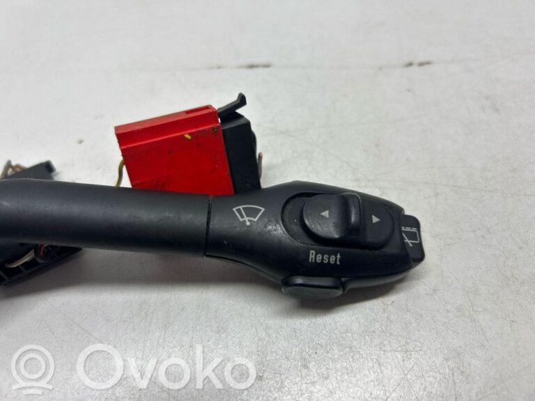 66d7c17fd7c7f0a4c6f5ff3700ab23c7-9ade645711ed851c6c9362ee7de28f1f_wiper_turn_signal_indicator_stalk_switch