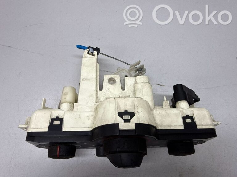 6898d1b5853938072635c5dfc6acbdc8-97d4f146b81f6f66d94271c54dad2d42_climate_control_unit