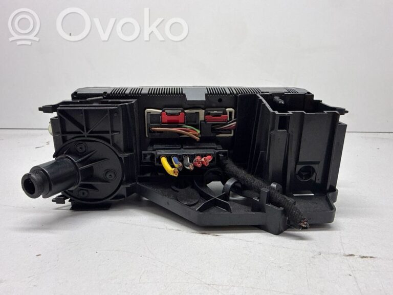 6d767e94a921c0e7ae1158ac2e07bfc3-54023b99219f30b5b1eb77a99f1180b8_climate_control_unit