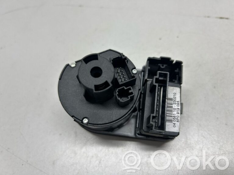 74ed130a5f91fae10dba4754d85a3984-197b953c6de52b95e88f68138ab3e391_light_switch
