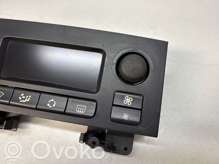 78aa199f9c3202aa4671f3a4e5a5ed81-b65d442ef08975ba0753b917f75e1c97_climate_control_unit