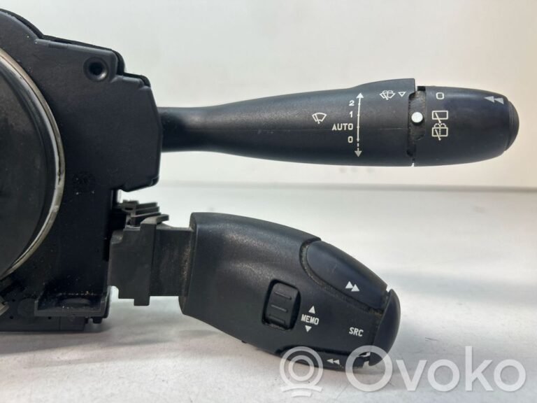 8366395b48fc365b09b219392285c9a8-f7580c7f2301503e8e444689f847b24f_wiper_turn_signal_indicator_stalk_switch