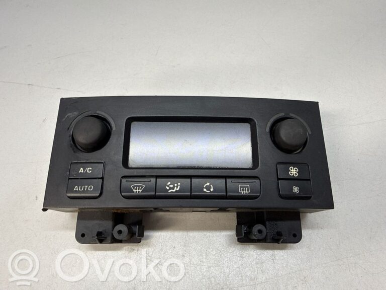 8b232d0035e32b9b1df58988a456578c-ee8f7e7ea3f804ce618af38312943bc7_climate_control_unit