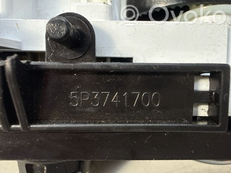 9ca98a73710a490fc6f147065939e330-8d34083af1bb6a70f377ce89c06abdee_climate_control_unit