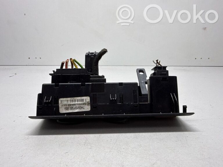 a796bbb57820b2094787bd321560ecb9-a177715c38f7dab52f637c9a759daf11_climate_control_unit