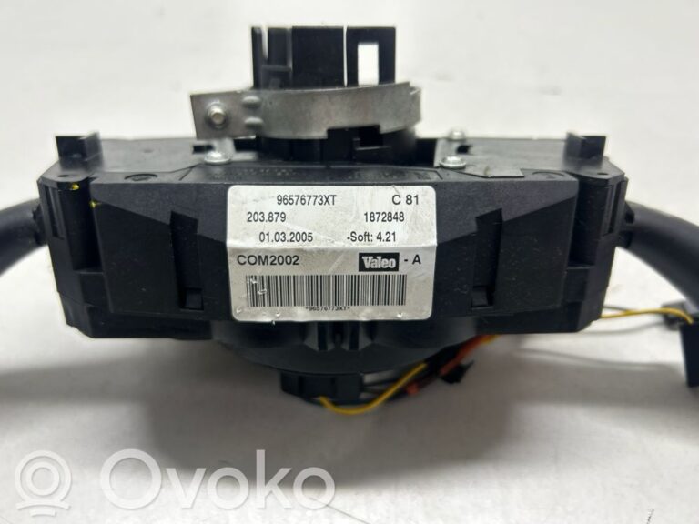 b98697a4458dfc9ef1be089269f14449-6f7d450b2d9ecf3c43871d09f6d4df81_light_switch