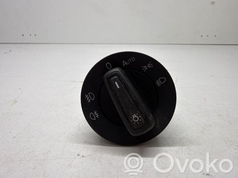 bd141fa23f6e5cfb9a1ae2e8a5ff9c9b-279c236caaf4bb7f2692486480089912_light_switch