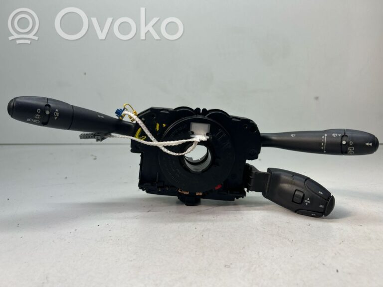 bdffafa0a0bb38fc66ef1d7d9858609b-589d4430eb7f4736338d7dc0c420fc5a_light_switch