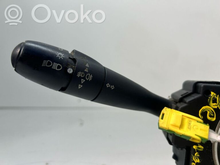 c46ae5310612e23f54e367f5714176ad-203f248caa27a647feea5e616260ba78_wiper_turn_signal_indicator_stalk_switch