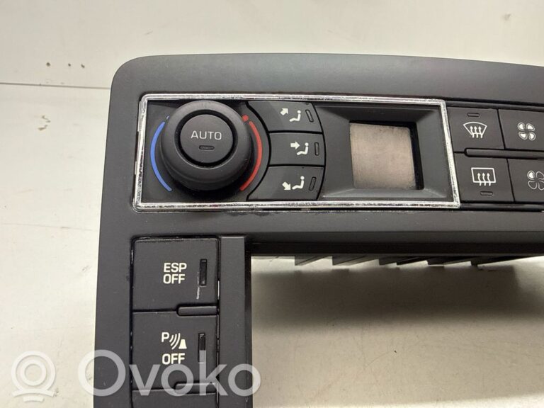 cc5799b073d94e0c01f4d2be6cce5ae3-citroen_c5_climate_control_unit