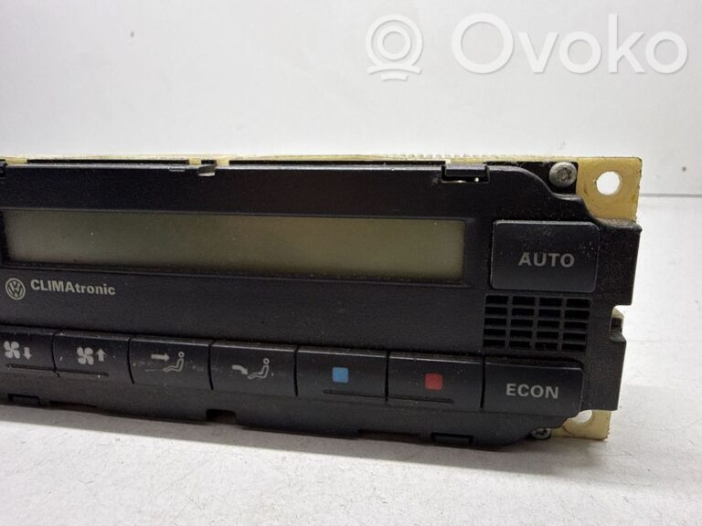 ce8ce3bc785f32674cba5263ea408acb-8c647c514a187cf305c762d33c103692_climate_control_unit