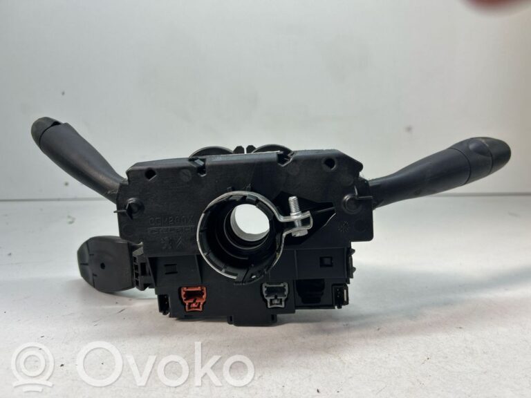 d8fd044a73733d5665978c470372f8fe-e3eb479865bd366b42698e5104ff3df4_light_switch