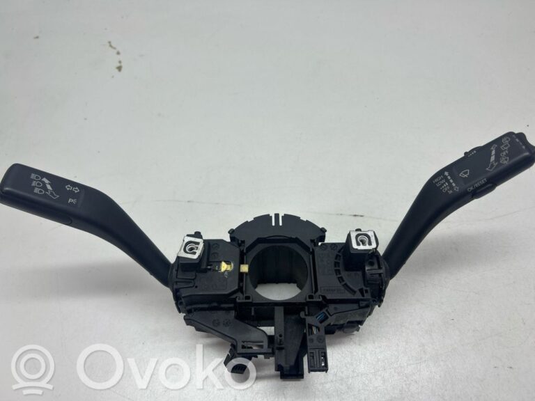 e8f159152af1d7218a268422e6b1964c-f0bafa429092982a1d2b8068b3a8a006_wiper_control_stalk