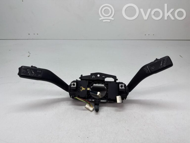f203ad8eae298ddbbc0e3ff99916aeb1-cb669bcbb9c61bedf27026d55eddc326_wiper_turn_signal_indicator_stalk_switch