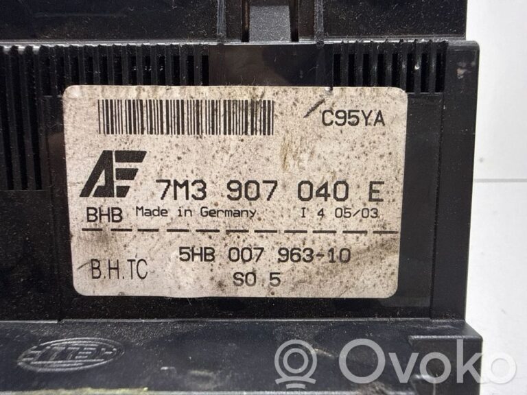 f23c7d95777f46fcce3b40b44a9aab33-0856afeda561210ccd57742b886ab8e2_other_interior_light