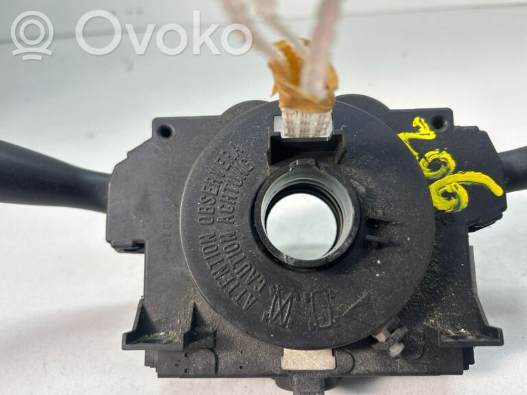 f3e5ce66c17a847b561f0f2c40af70d9-9b9a936e710d95c631b7fe4467fbf499_wiper_turn_signal_indicator_stalk_switch