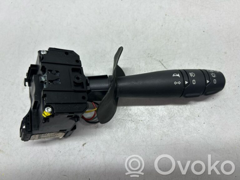 f62d8c99bfae5cfe071ba382a624e2fd-67c242f6fa961c09899fdea10729ccbc_wiper_control_stalk