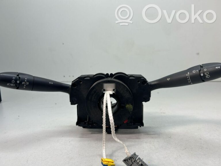f70689d6af3d4461bd12f49ec47d9add-12fa80f20b96718d897733564b2165e9_light_switch