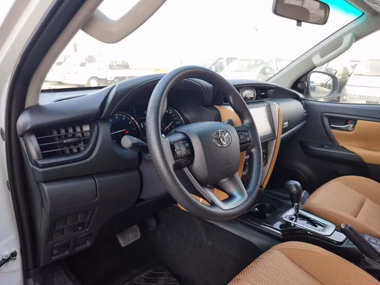 bcb1c9_d8cf9b6286b647c2a5c6fada2694e6e7~mv2